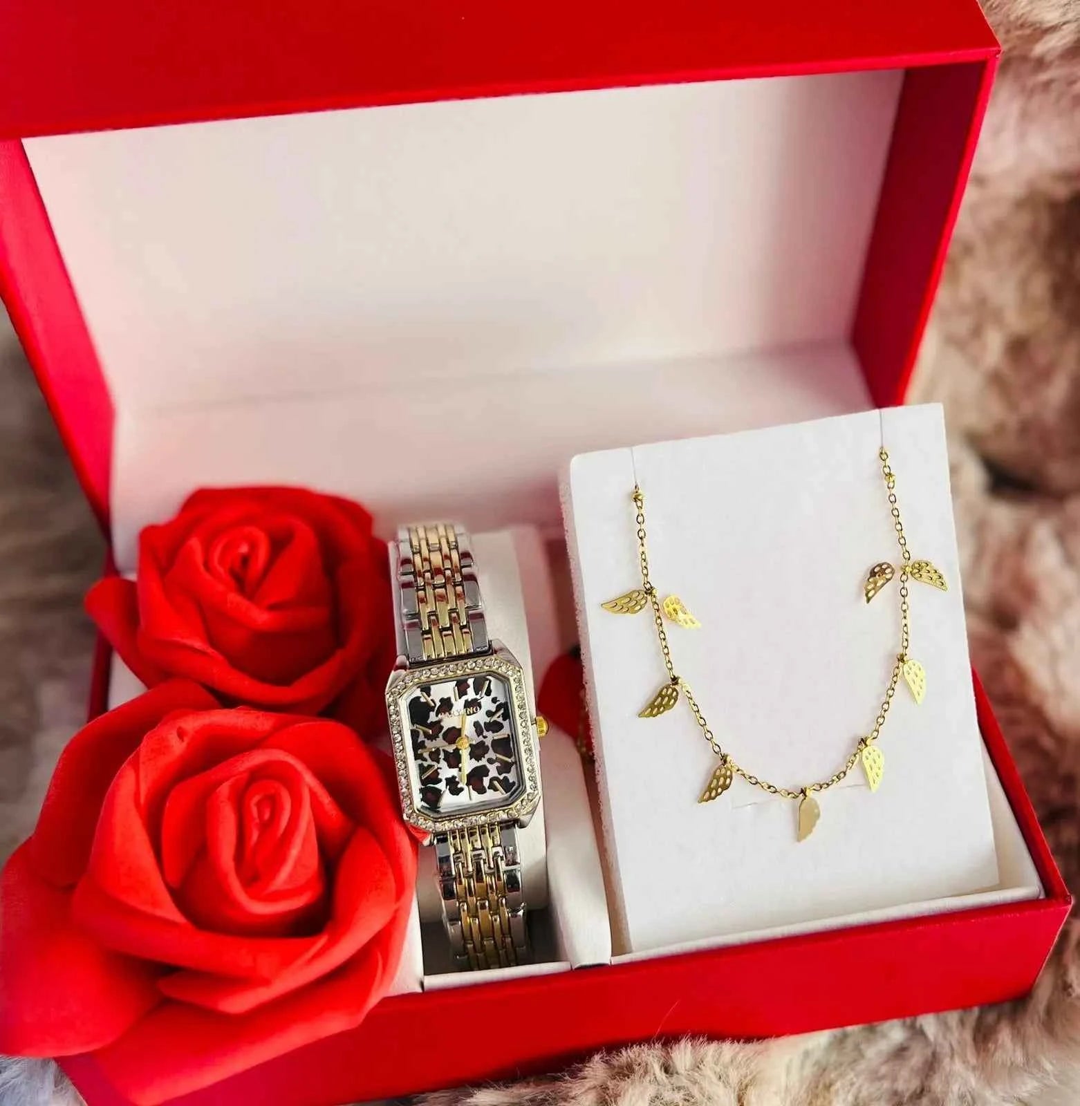 Coffret Cadeau Montre et Collier