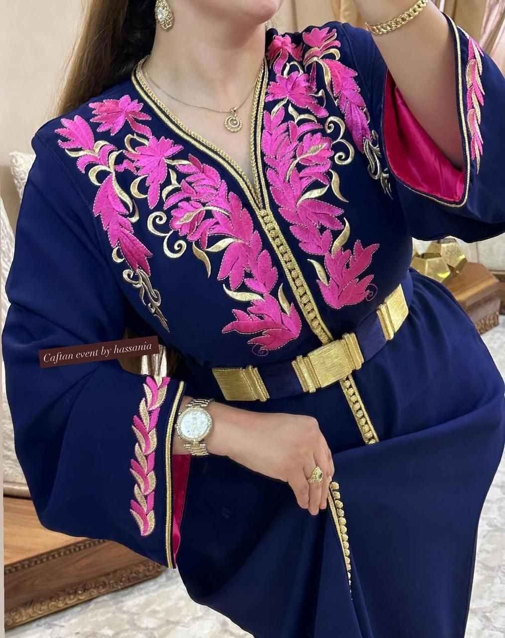 قفطان الوردة بالطرز الرباطي الأصيل مع حزام راقي