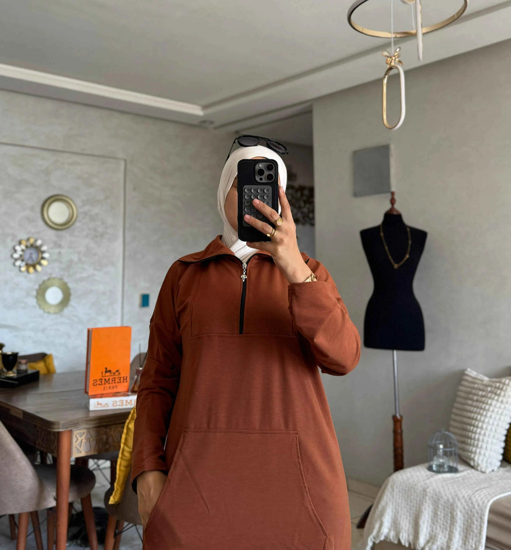 كسوة أنيقة بسنسلة وجيب - عملية ومريحة لكل يوم