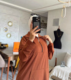 كسوة أنيقة بسنسلة وجيب - عملية ومريحة لكل يوم