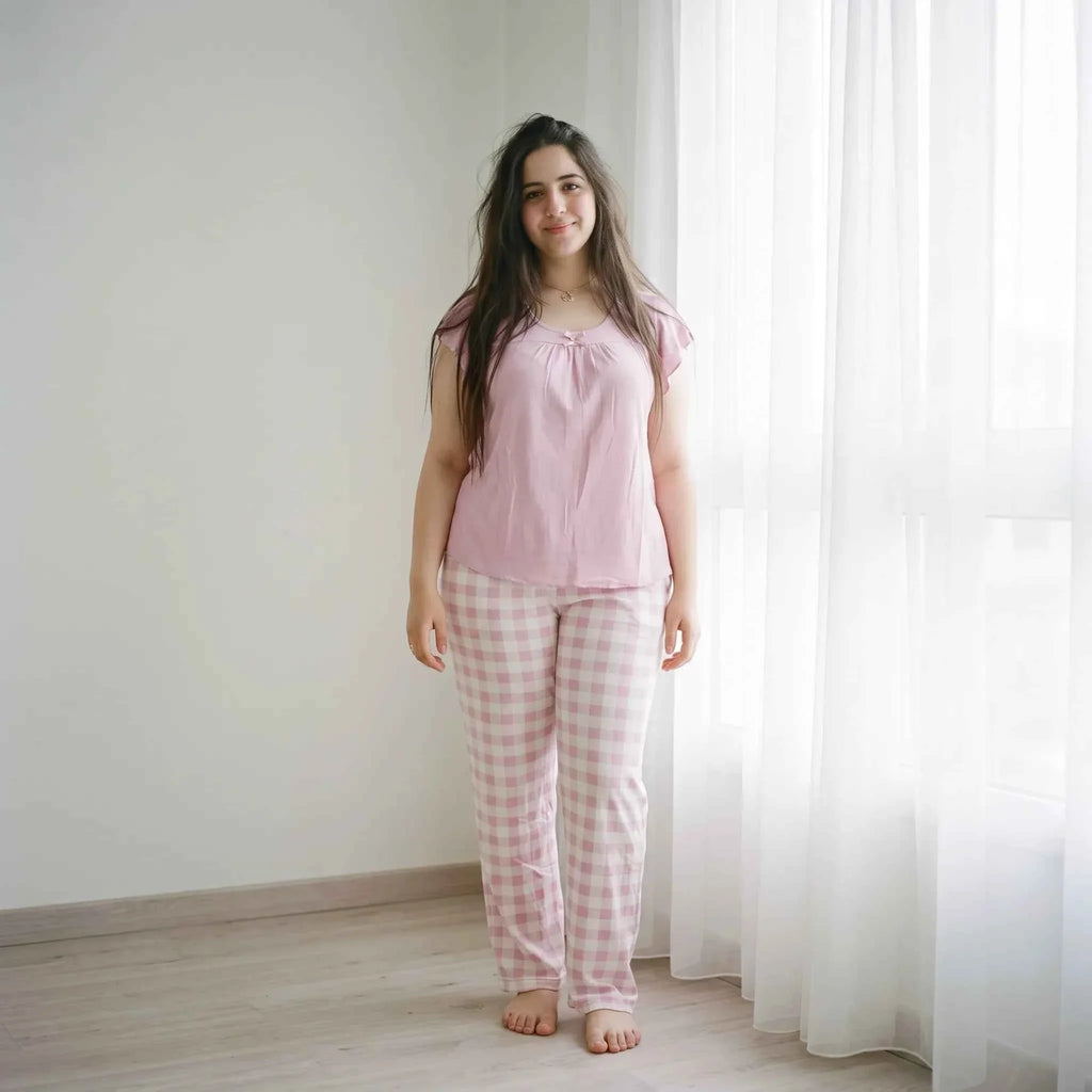 Pyjama Deux Pièces à Carreaux – Confort &amp; Douceur