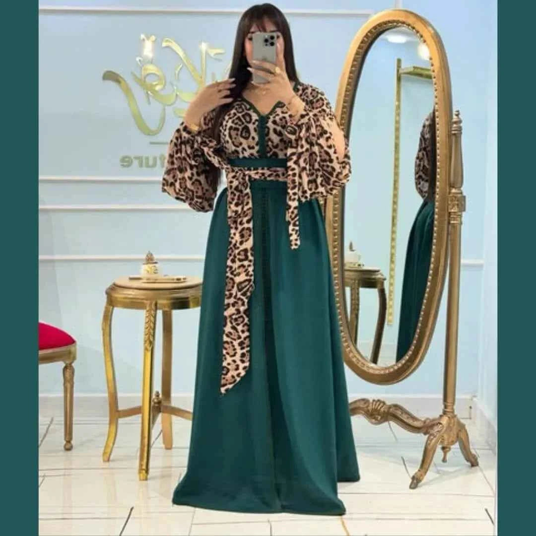 قفطان المنمر الأنيق - بأكمام واسعة وثوب كريب روزا الفاخر